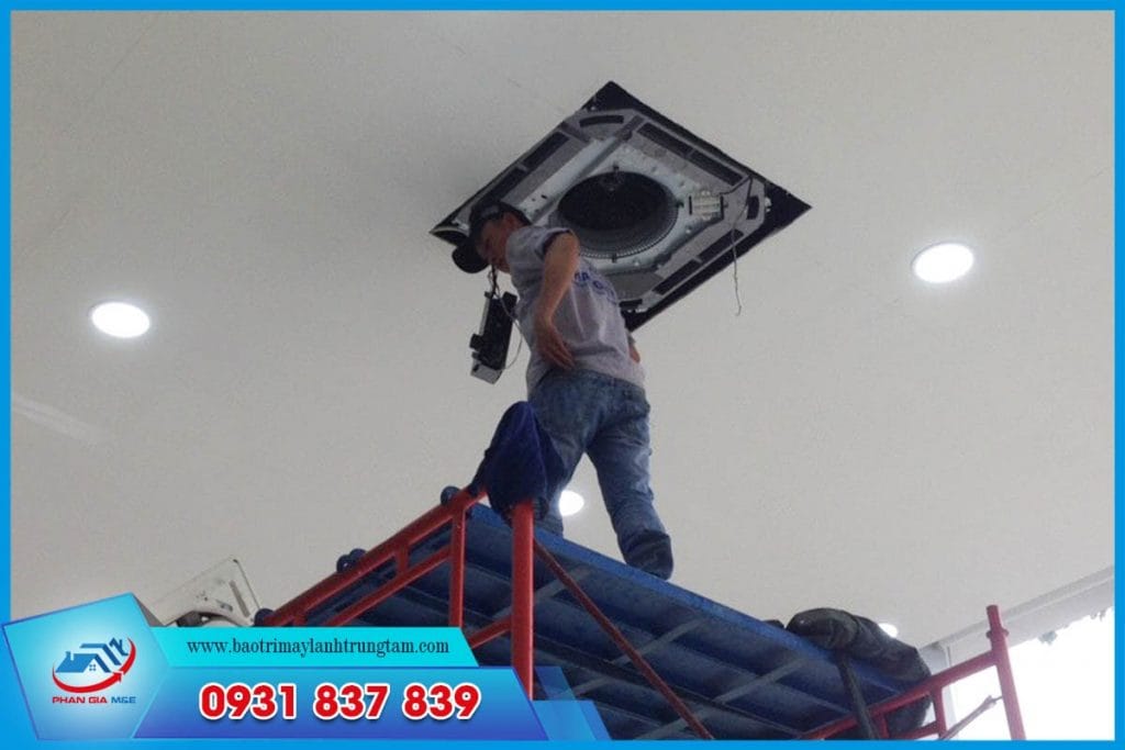 Tần suất vệ sinh máy lạnh tại quận Bình Thạnh phù hợp
