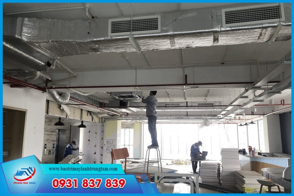 Điện lạnh Phan Gia - chuyên thi công lắp đặt máy lạnh âm trần Cassette cho nhà xưởng tỉnh Long An